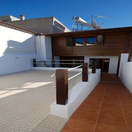 3 Bedroom House Near Beaches And Golf *